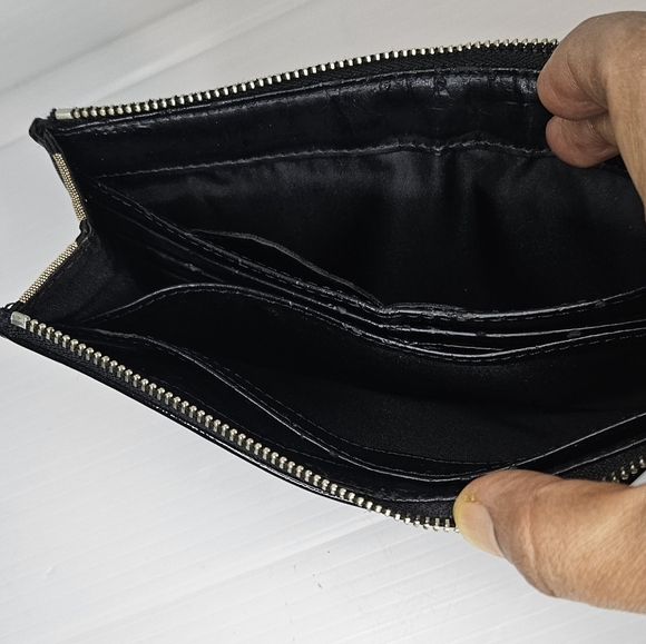 Coach Black Leather Checkbook Wallet Wristlet – Credit Card & Coin Organizer - Picture 4 of 4